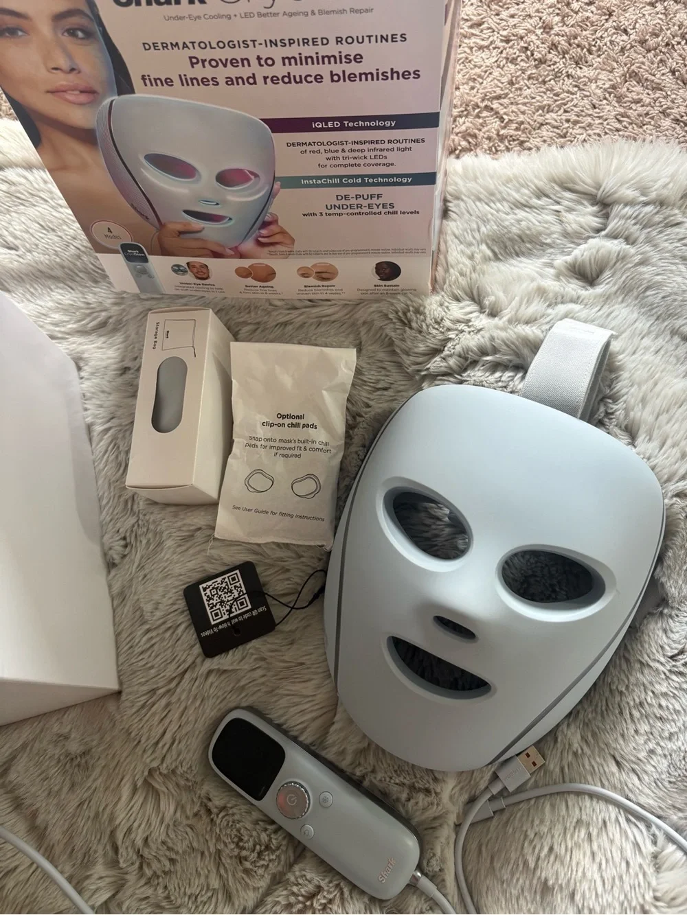 Shark CryoGlow LED Face Mask Under-Eye Cooling Anti Aging & Blemish Repair